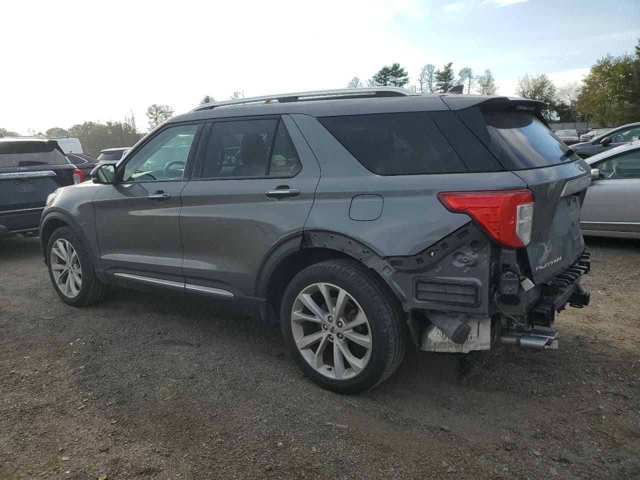 2023 Ford Explorer Platinum - foto 2