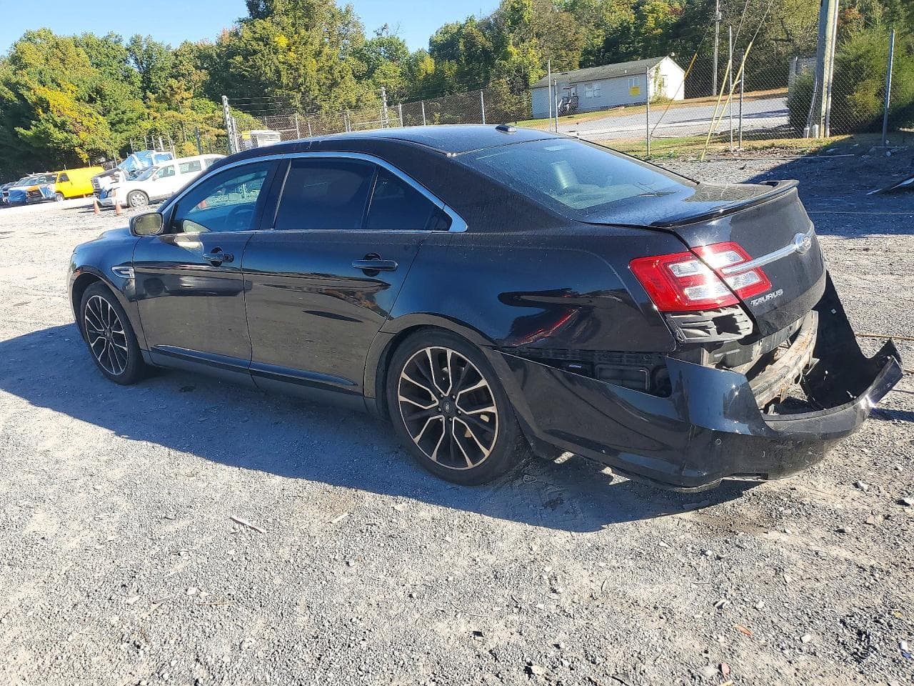 2017 Ford Taurus Limited - foto 2