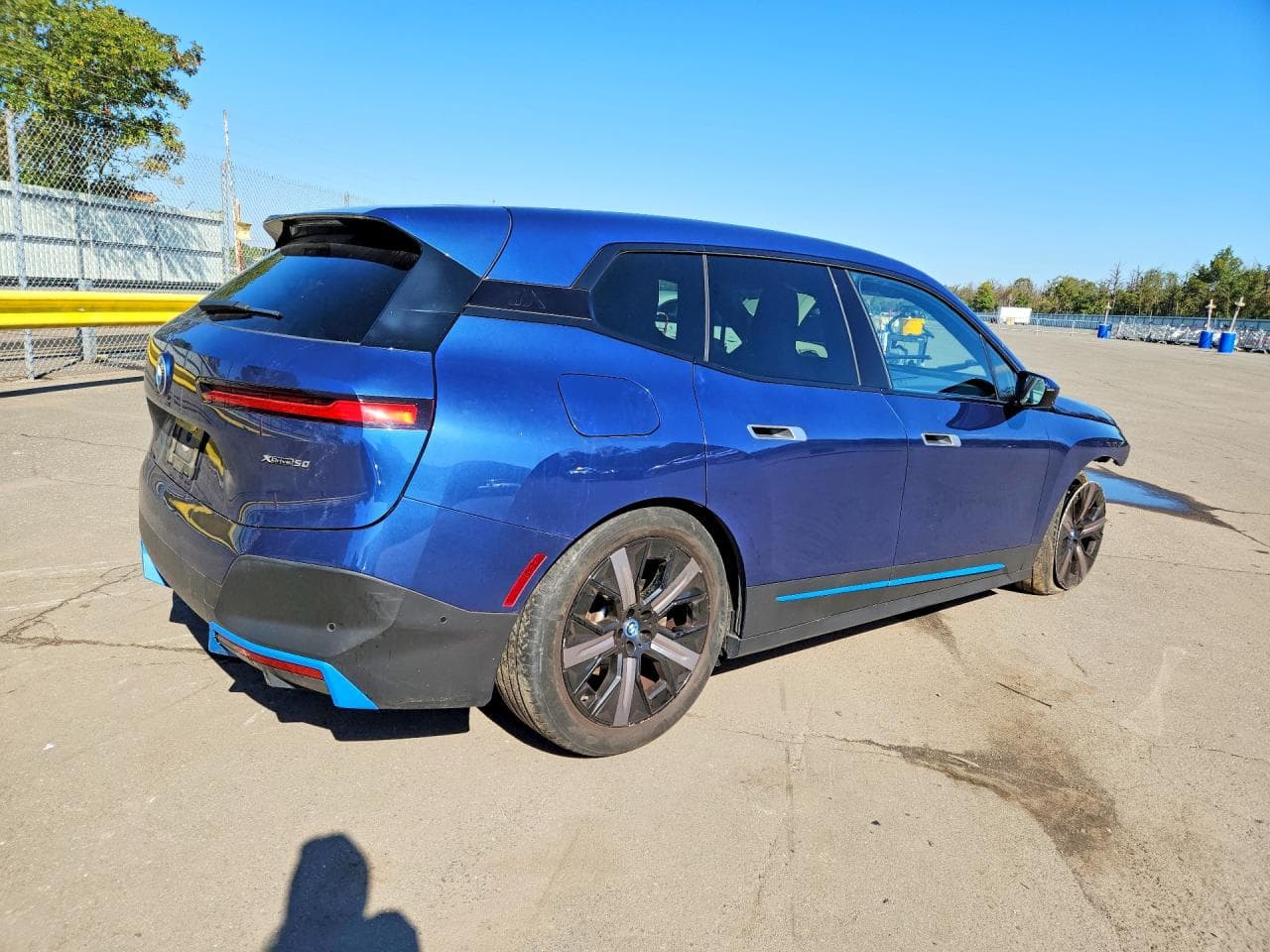 2023 BMW Ix xDrive50 - foto 3