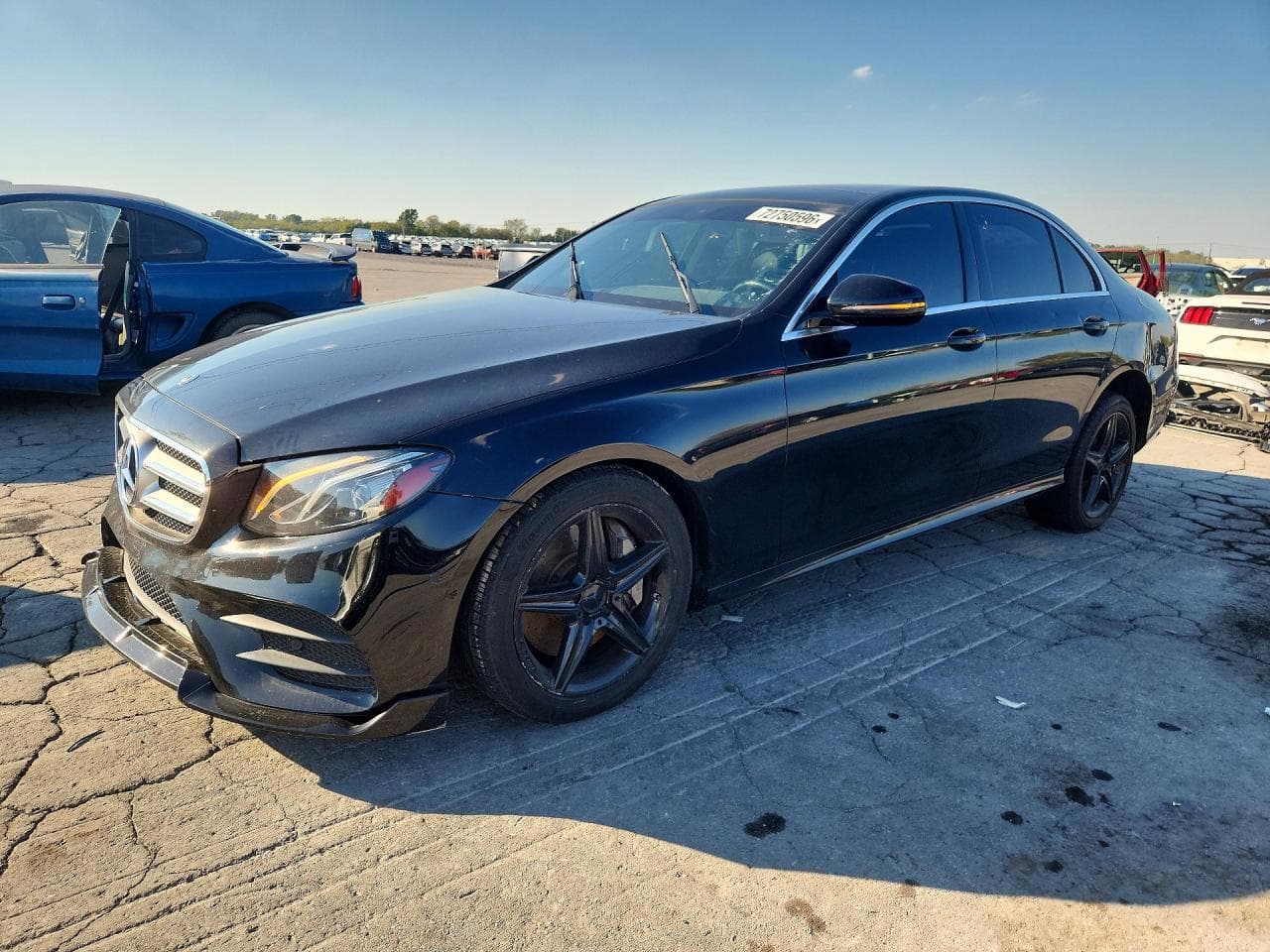 Mercedes-Benz E-klasse 2017 z USA