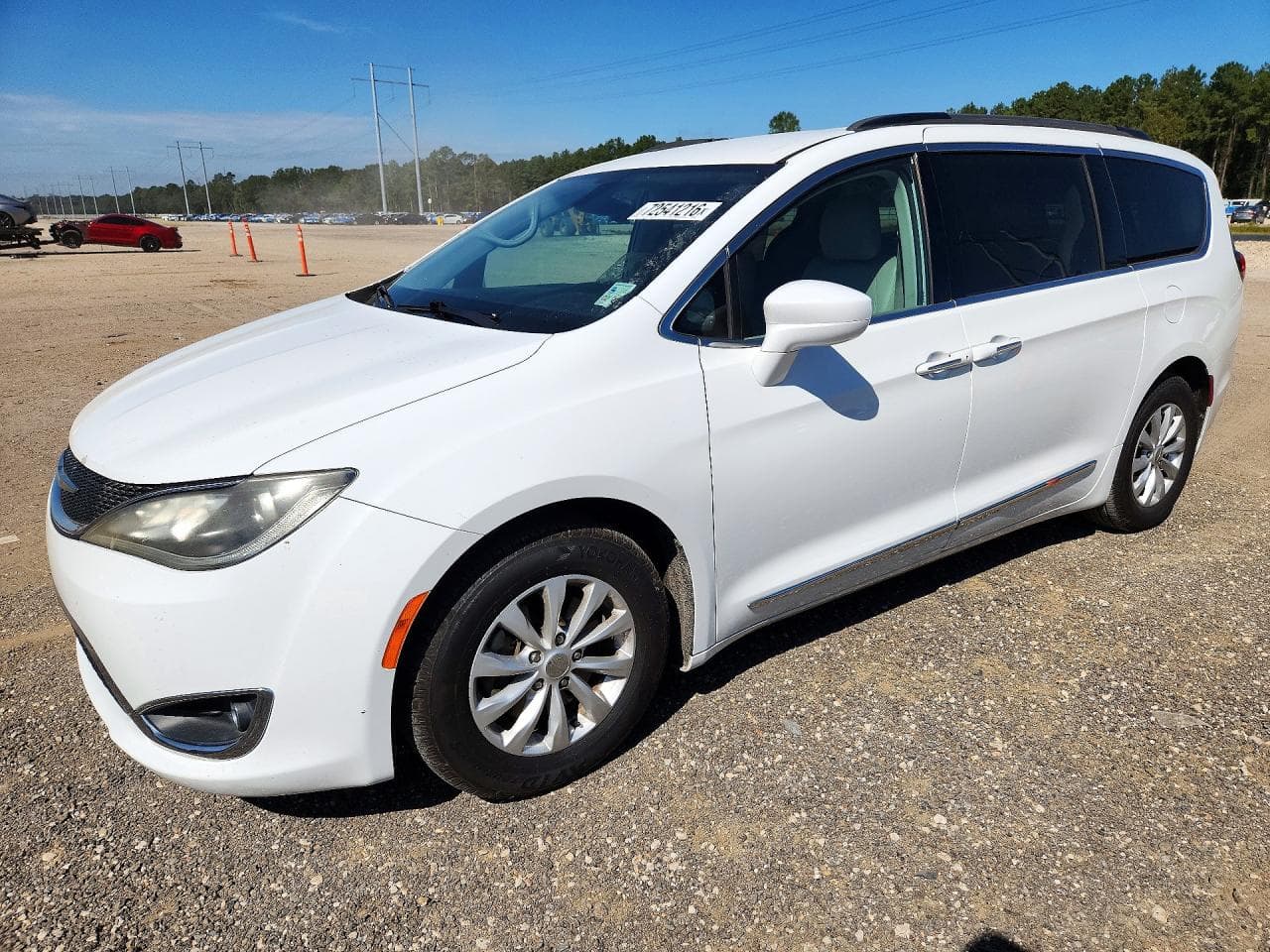 Chrysler Pacifica 2017 z USA