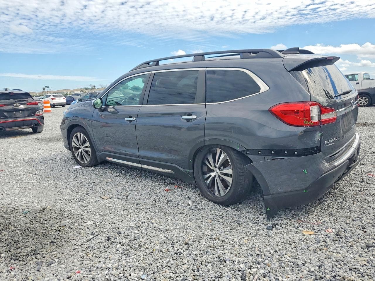 2022 Subaru Ascent Touring - foto 2