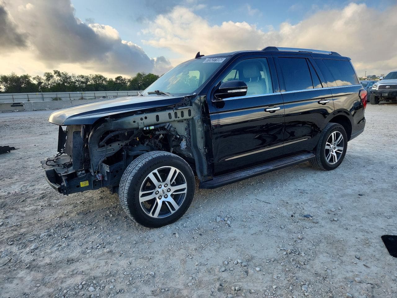Ford Expedition 2024 z USA