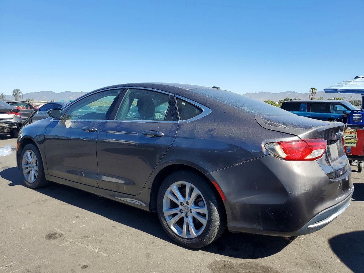 2016 Chrysler 200 Limited - foto 2