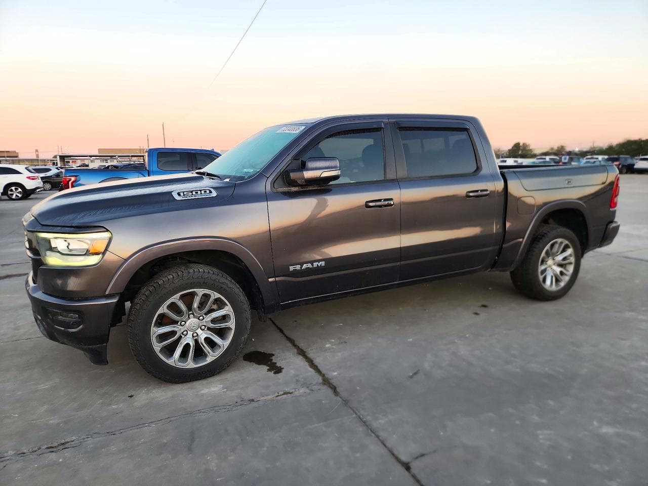 RAM 1500 2021 z USA