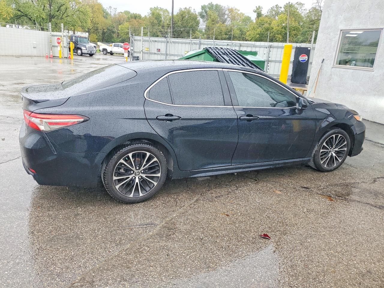 2018 Toyota Camry Se - foto 3