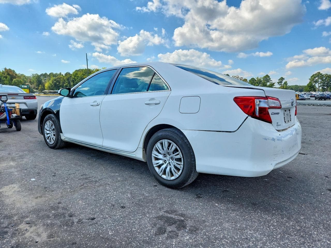 2013 Toyota Camry Le - foto 2