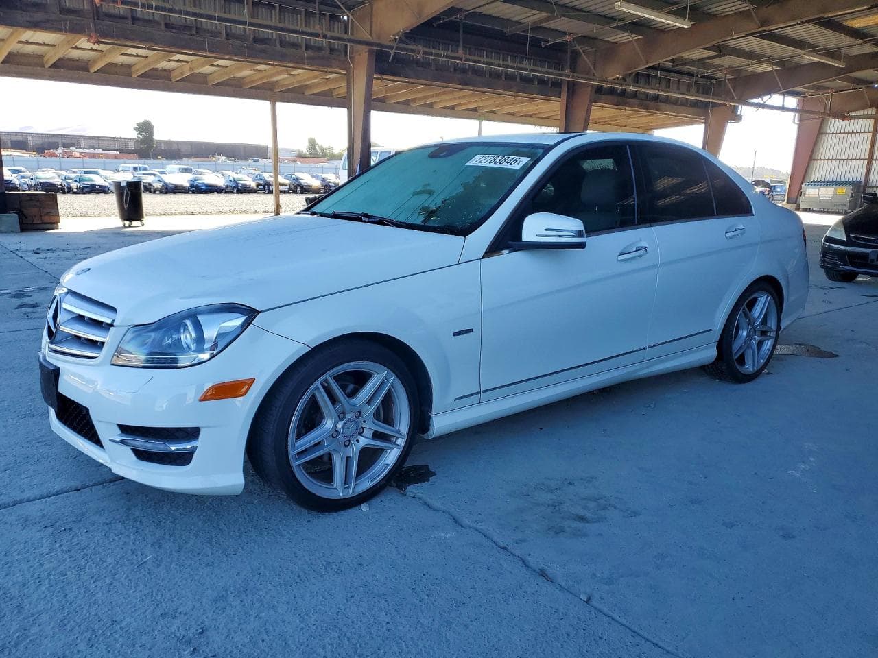 Mercedes-Benz C-klasse 2012 z USA