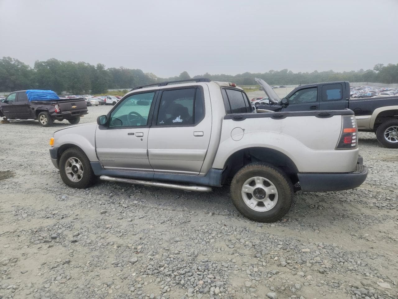 2002 Ford Explorer Sport Trac - foto 2