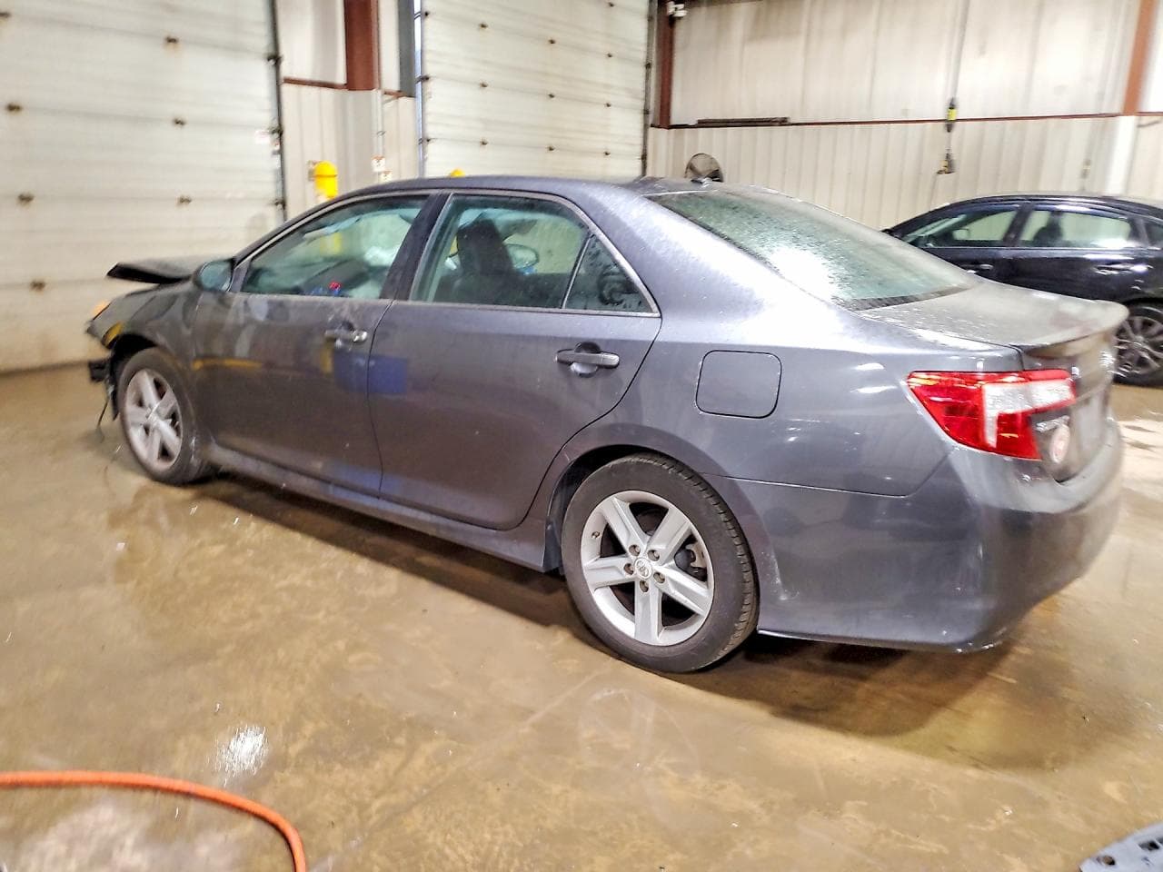 2012 Toyota Camry Se - foto 2