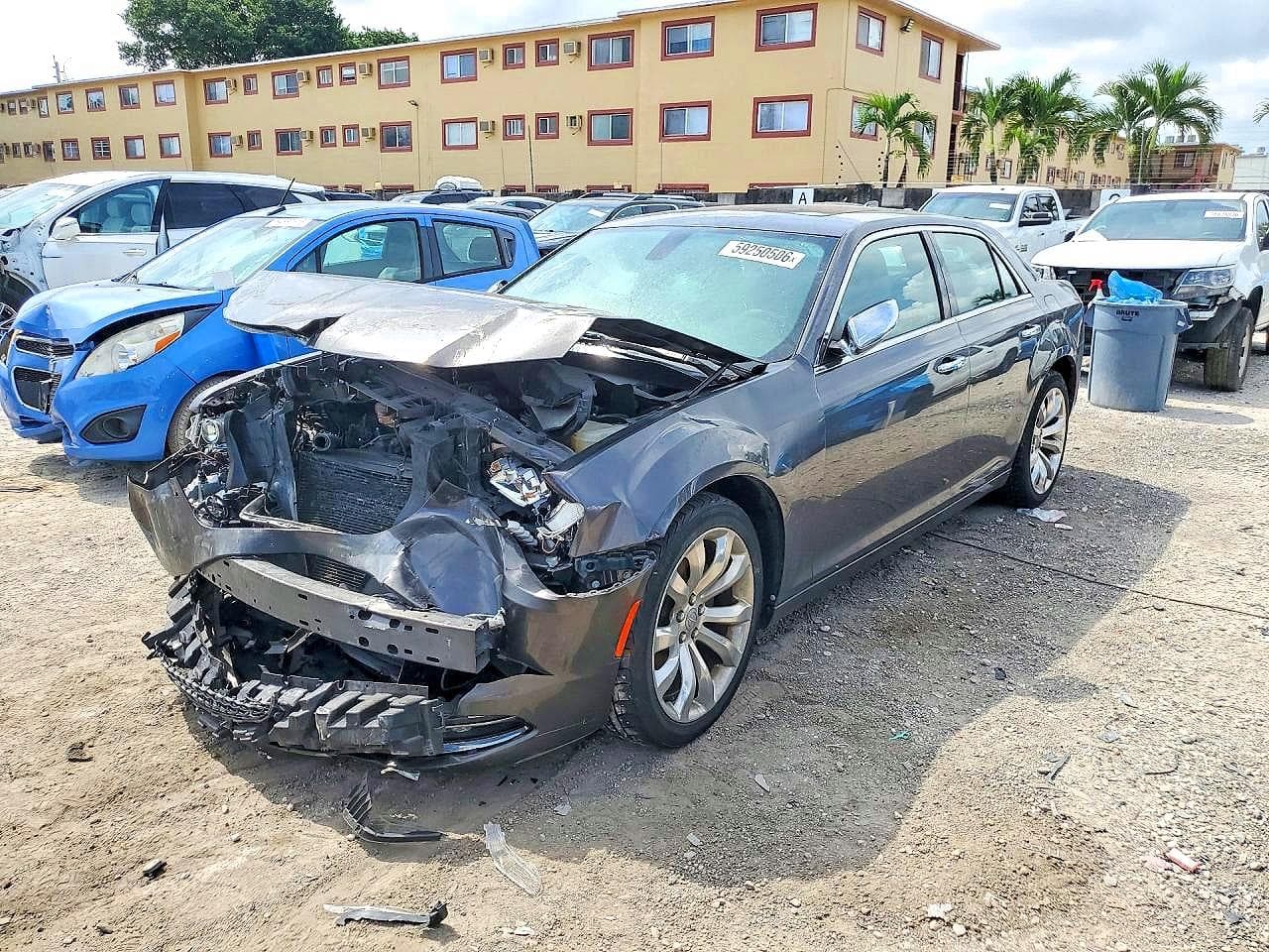 Chrysler 300 2020 z USA