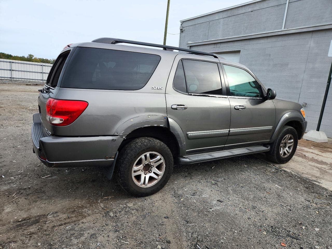 2005 Toyota Sequoia Sr5 - foto 3
