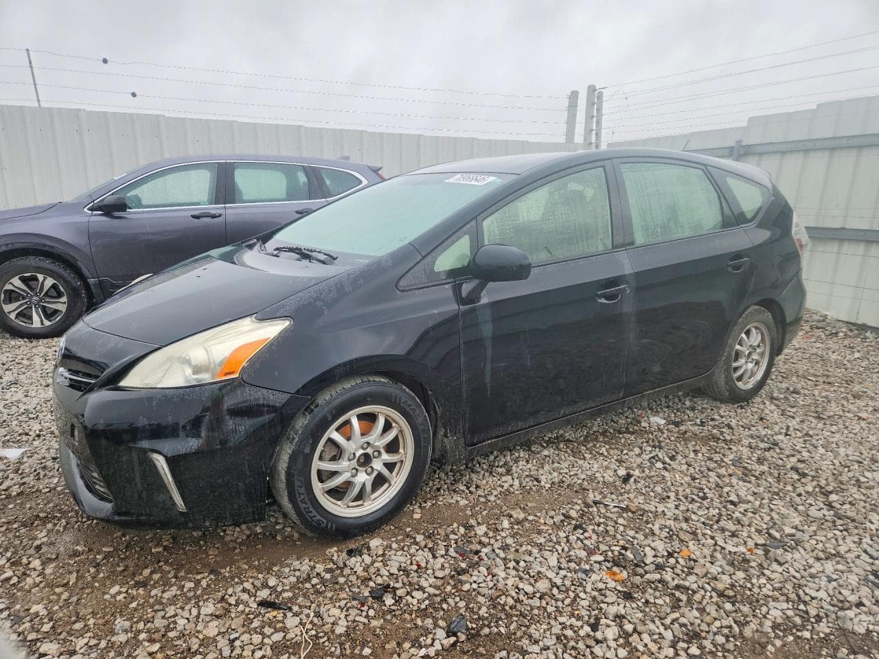 Toyota Prius v (+) 2014 z USA
