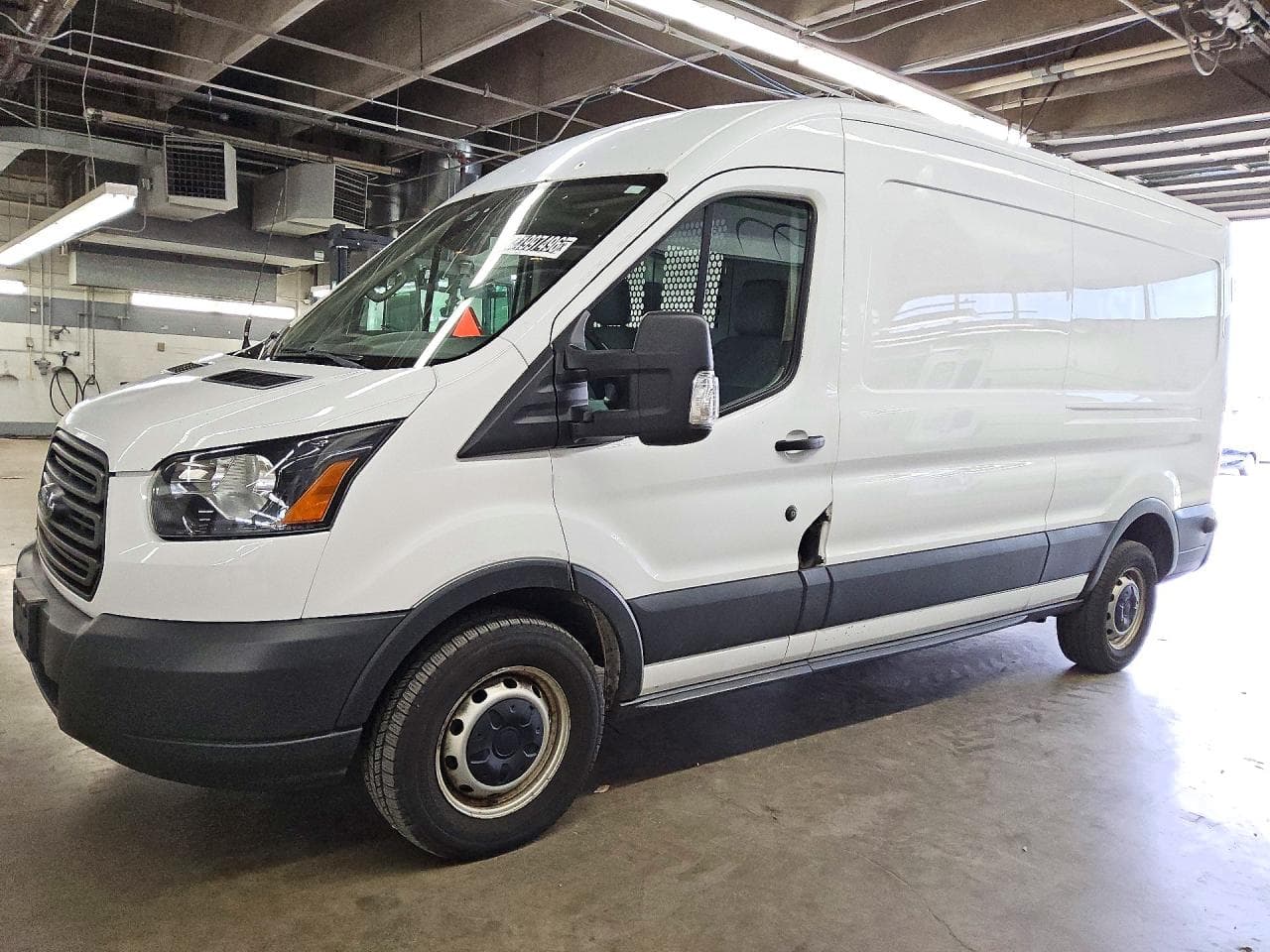 Ford Transit 2017 z USA