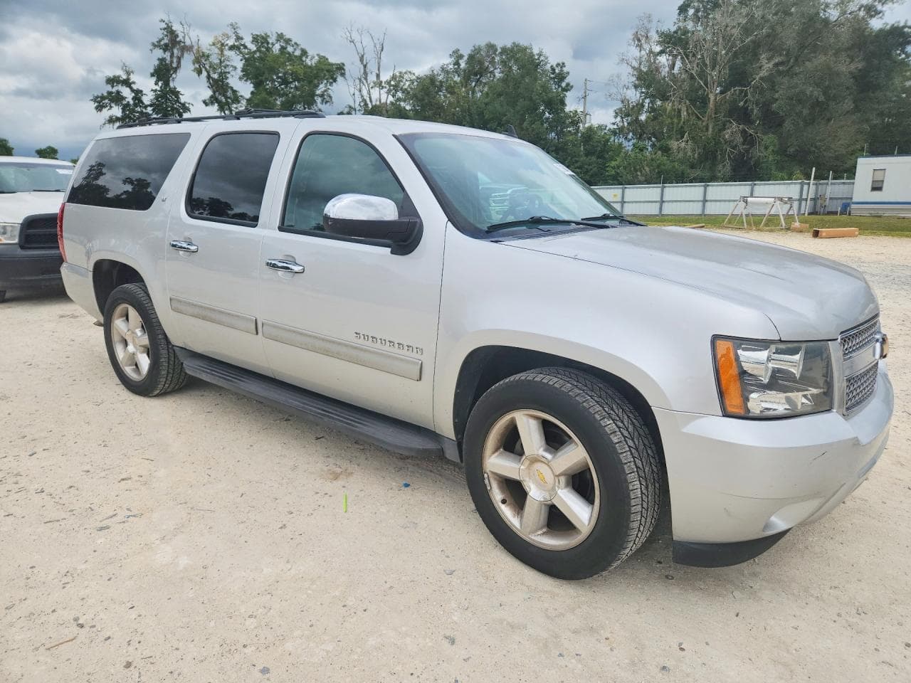 2014 Chevrolet Suburban C1500 Lt - foto 4
