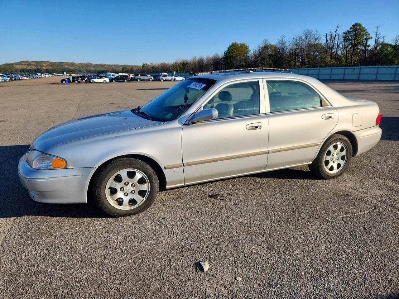 Mazda 626 2001 z USA