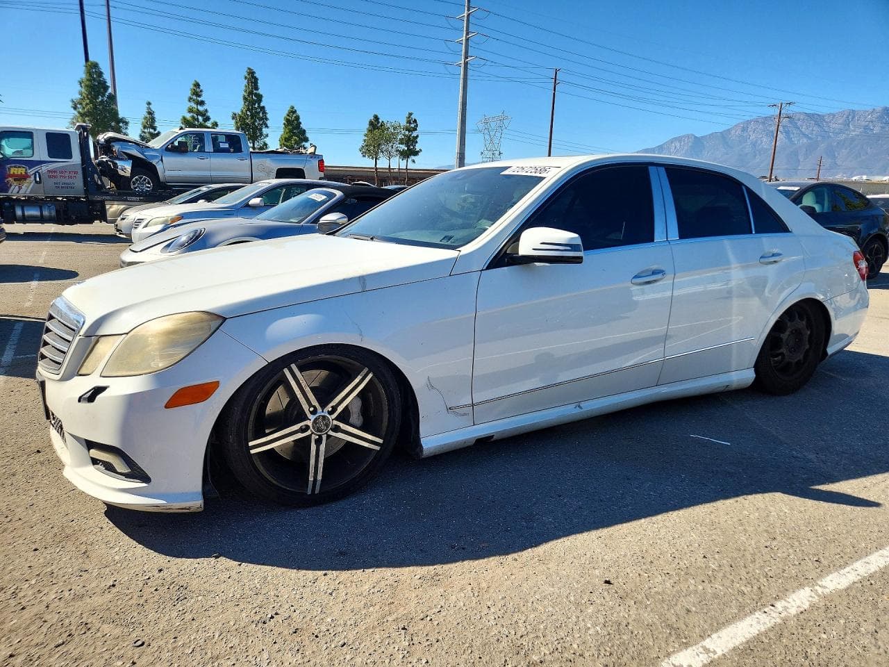 Mercedes-Benz E-klasse 2010 z USA