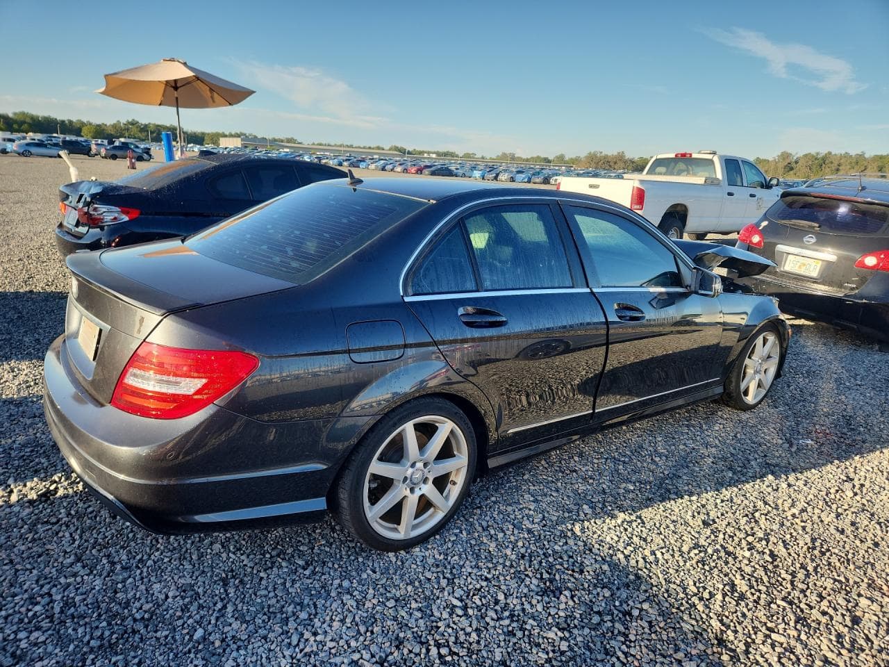 2013 Mercedes-Benz C 250 - foto 3