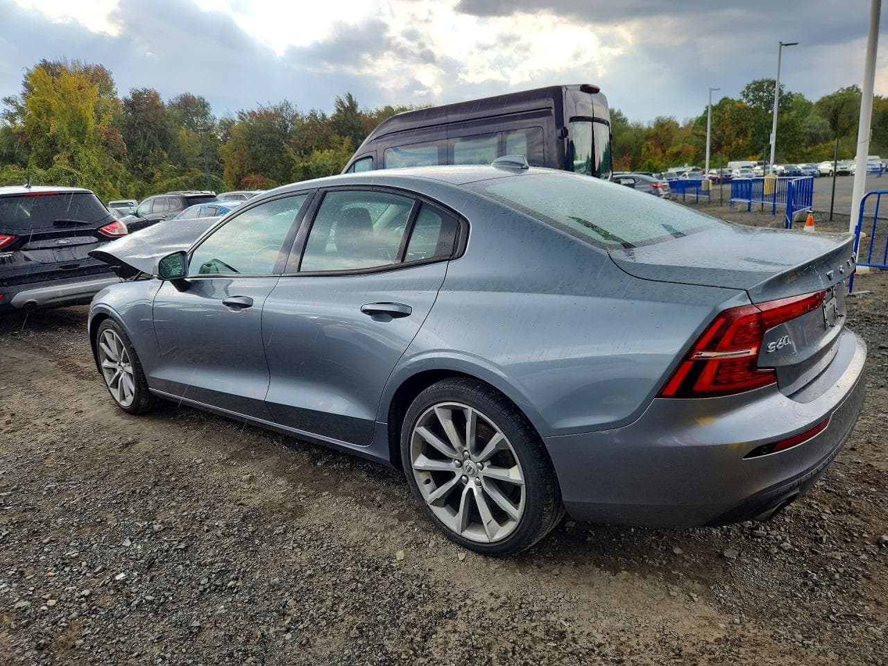 2020 Volvo S60 T6 Momentum - foto 2