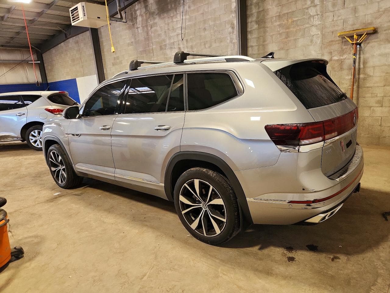 2024 Volkswagen Atlas Sel Premium R-Line - foto 2