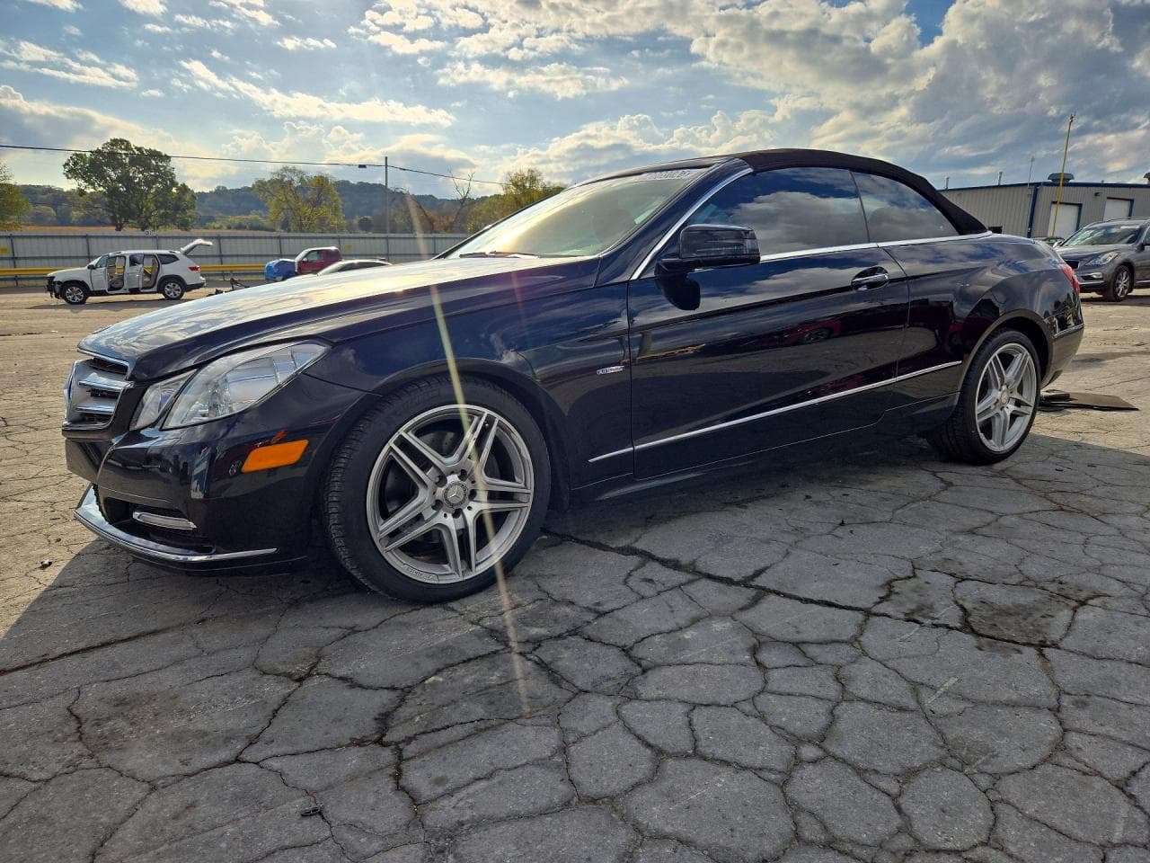 Mercedes-Benz E-klasse 2012 z USA
