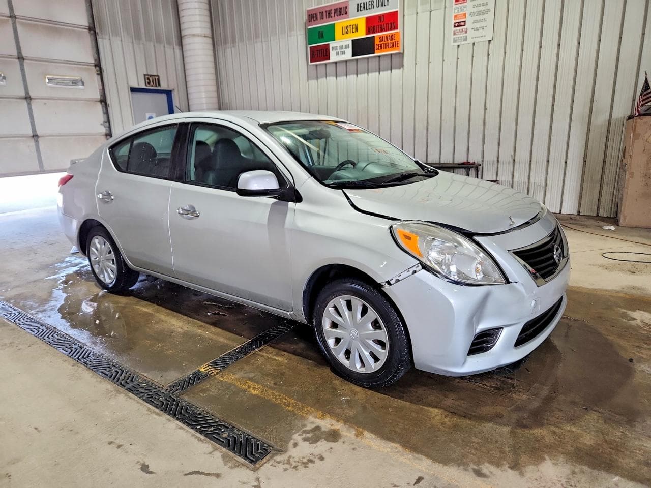 2014 Nissan Versa 1.6 S - foto 4