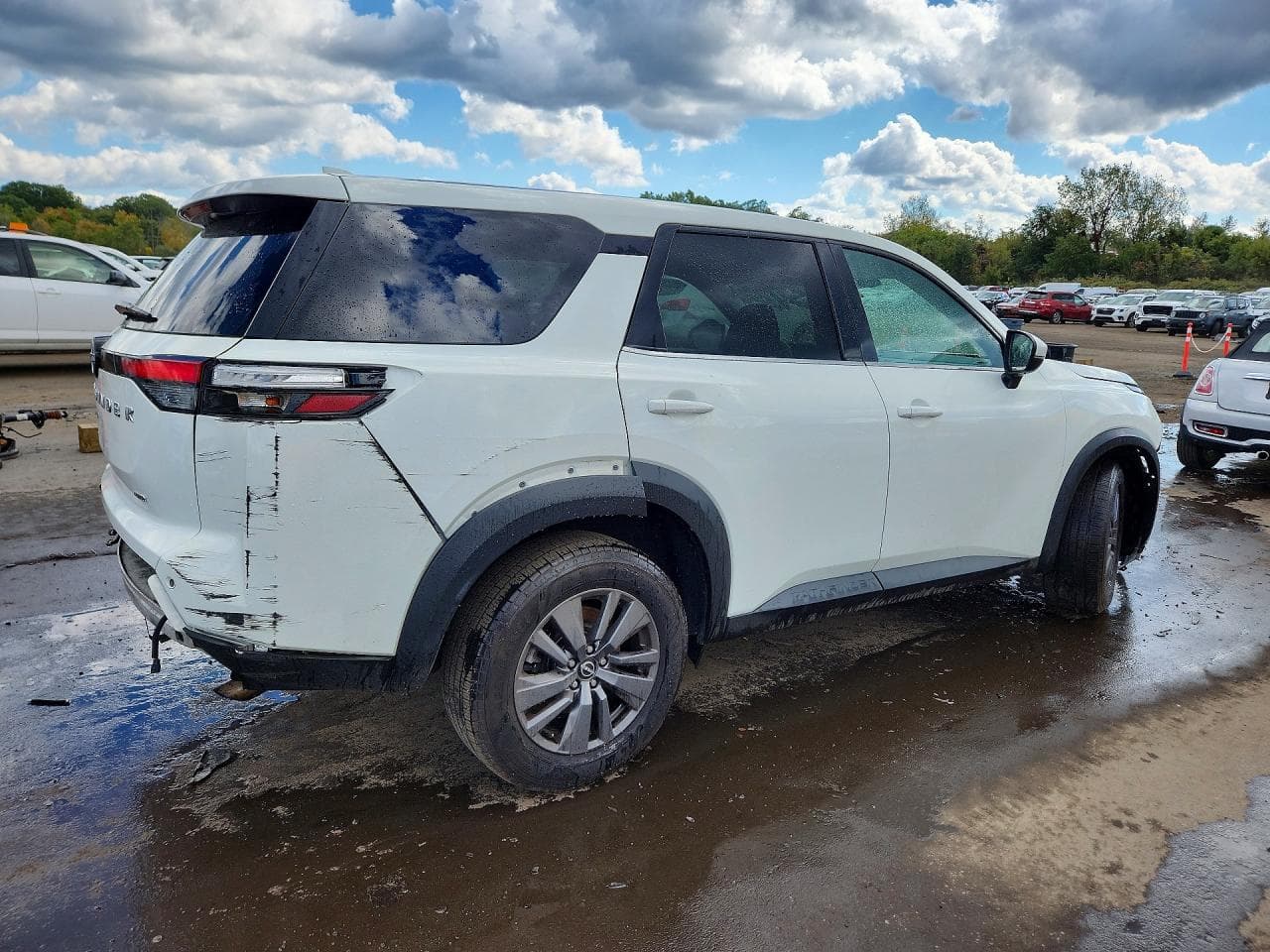 2022 Nissan Pathfinder S - foto 3