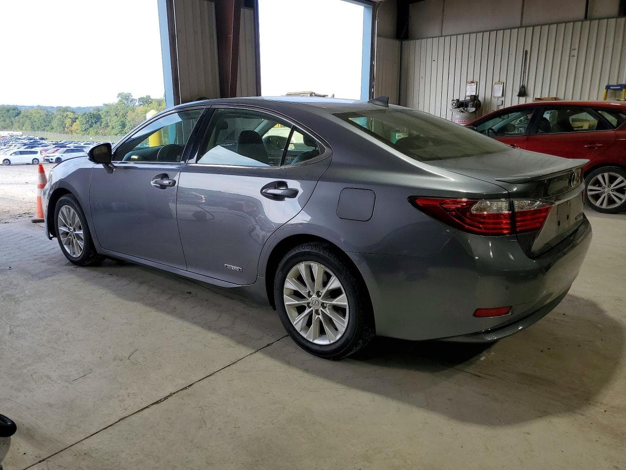 2015 Lexus Es 300H - foto 2