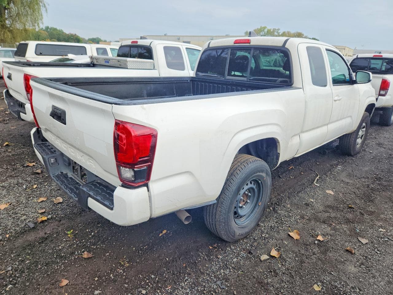 2023 Toyota Tacoma Sr - foto 3