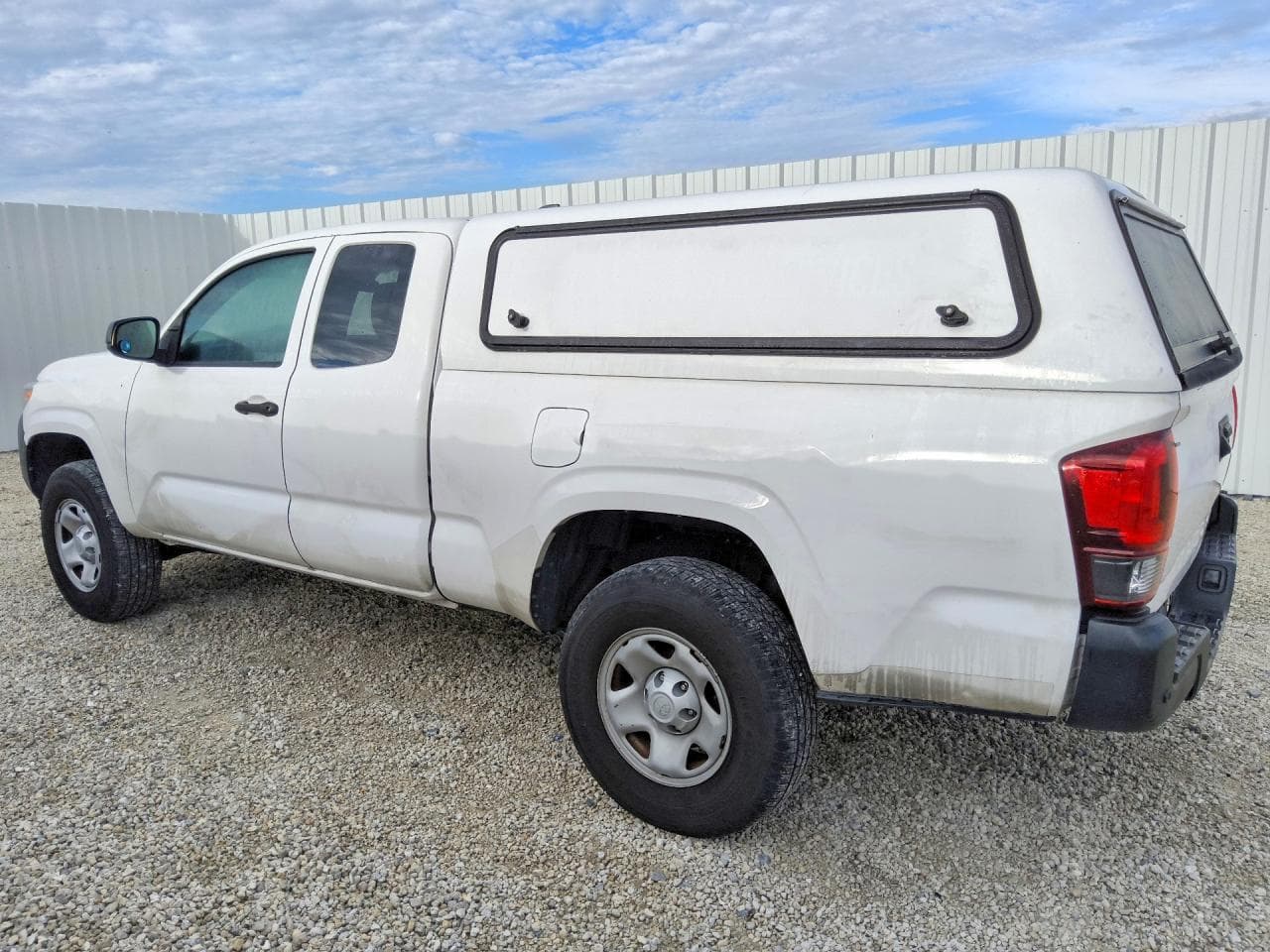 2022 Toyota Tacoma Sr - foto 2