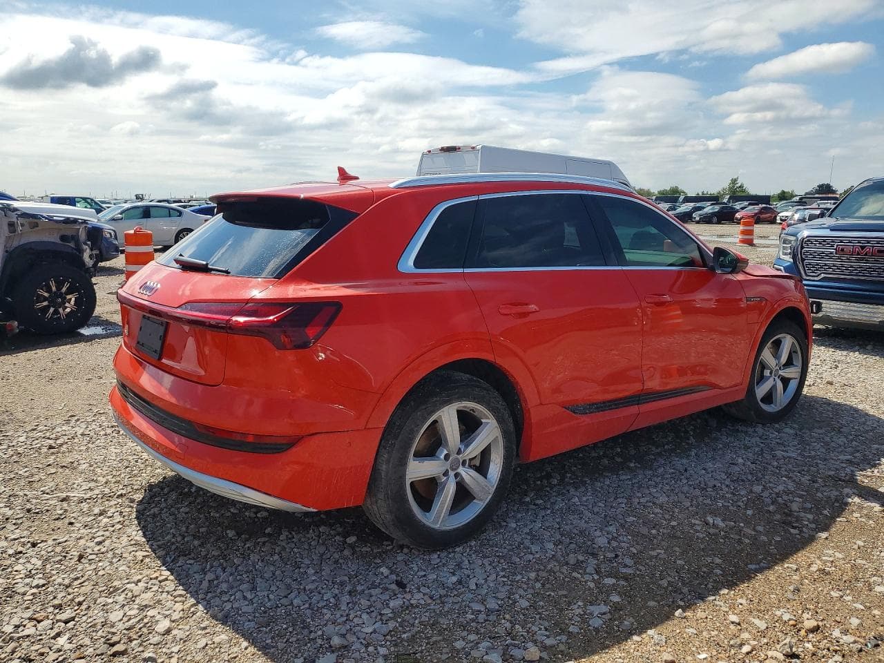2019 Audi E-Tron Premium Plus - foto 3
