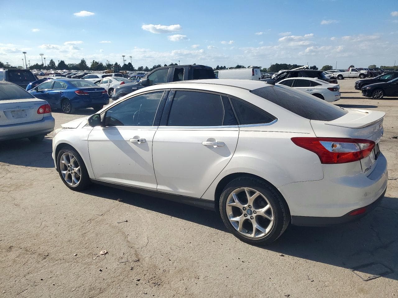 2012 Ford Focus - foto 2