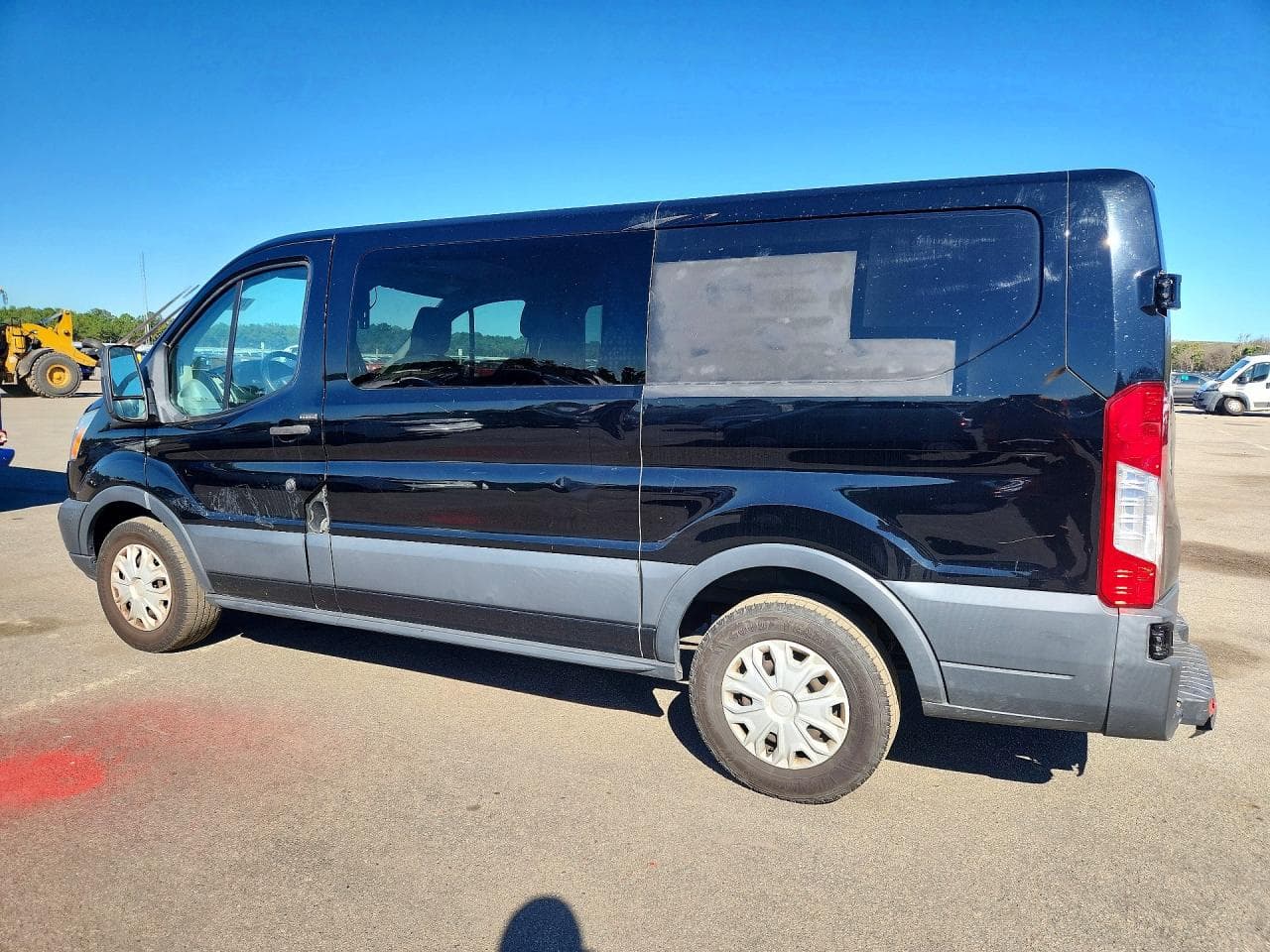 2017 Ford Transit T-150 - foto 2