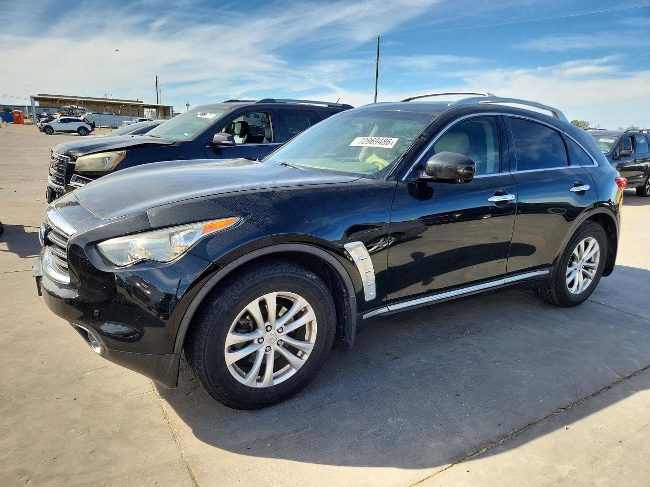 Infiniti QX70 2013 z USA