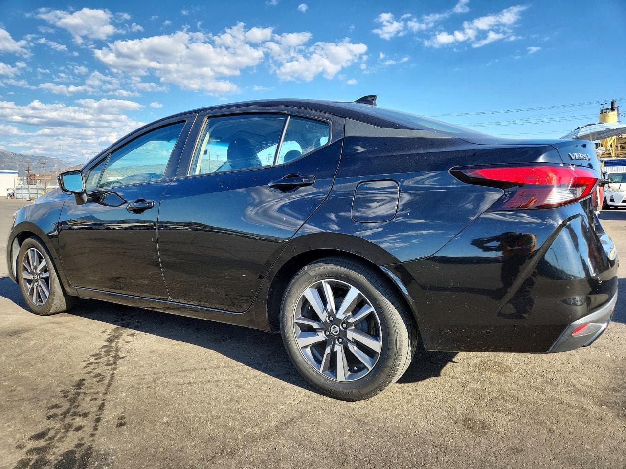 2021 Nissan Versa Sv - foto 2