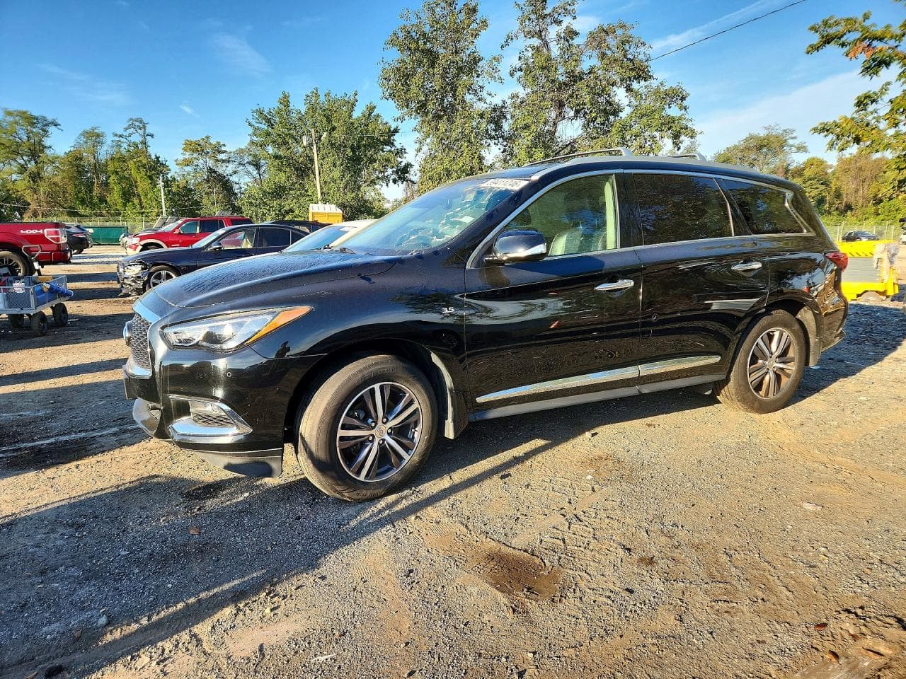 Infiniti QX60 2019 z USA