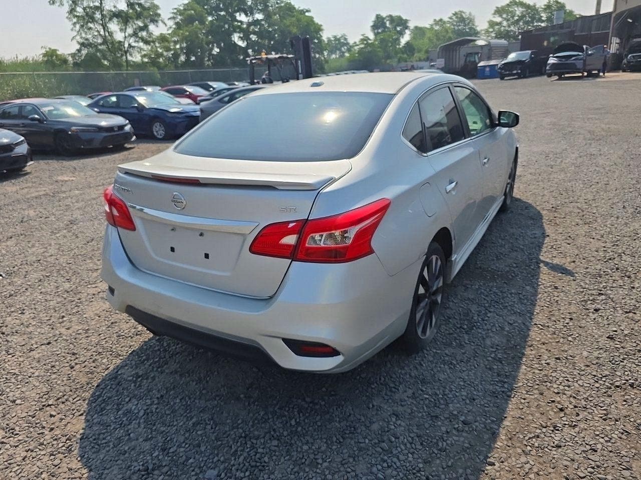 2019 Nissan Sentra Sr - foto 4