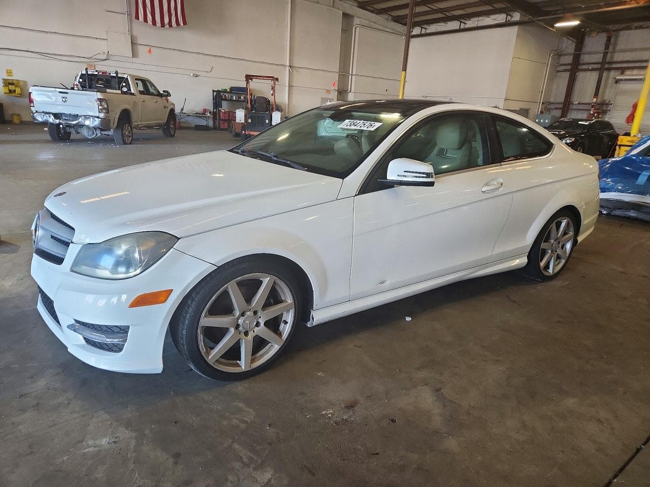 Mercedes-Benz C-klasse 2013 z USA