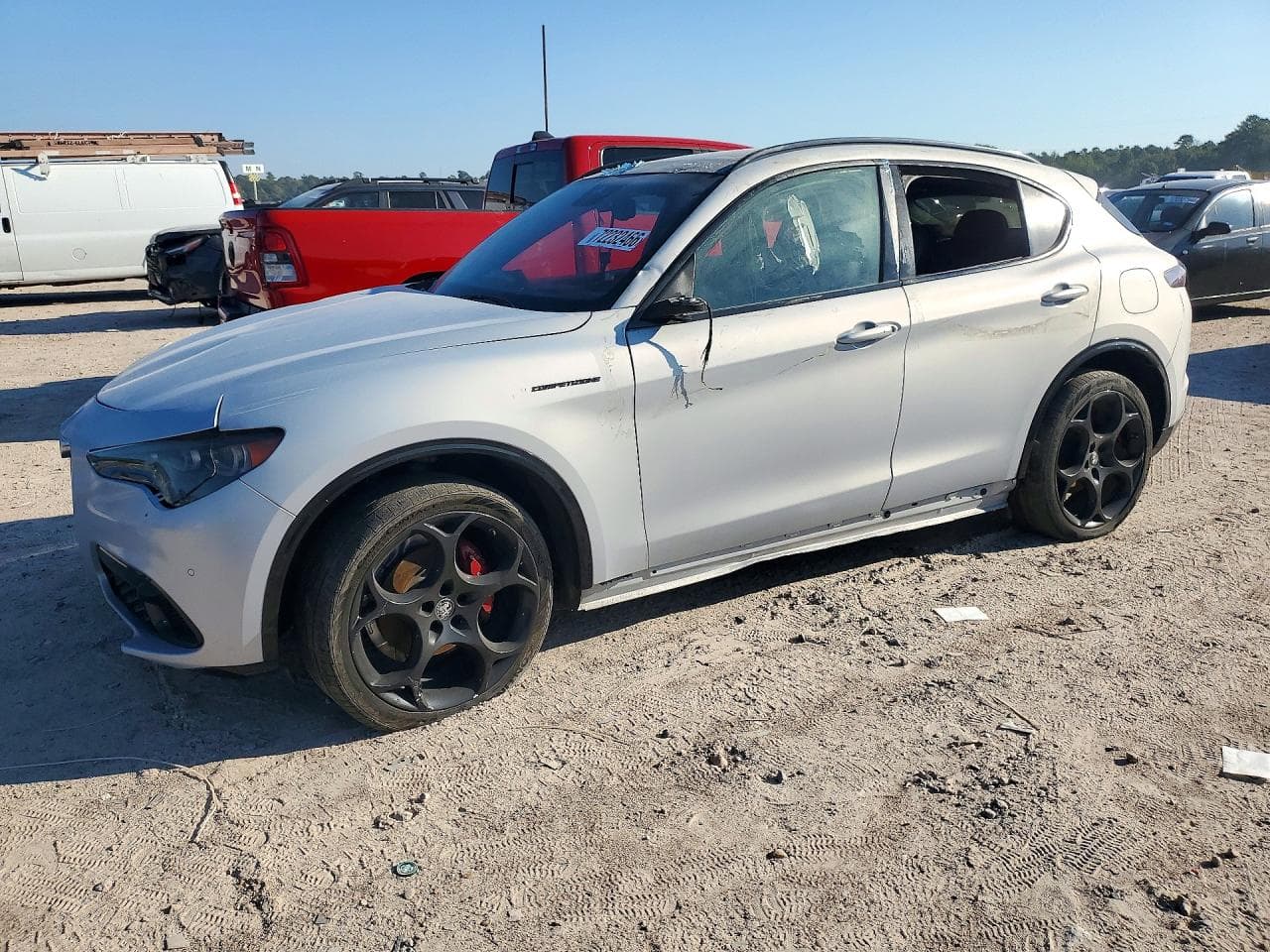 Alfa Romeo Stelvio 2024 z USA