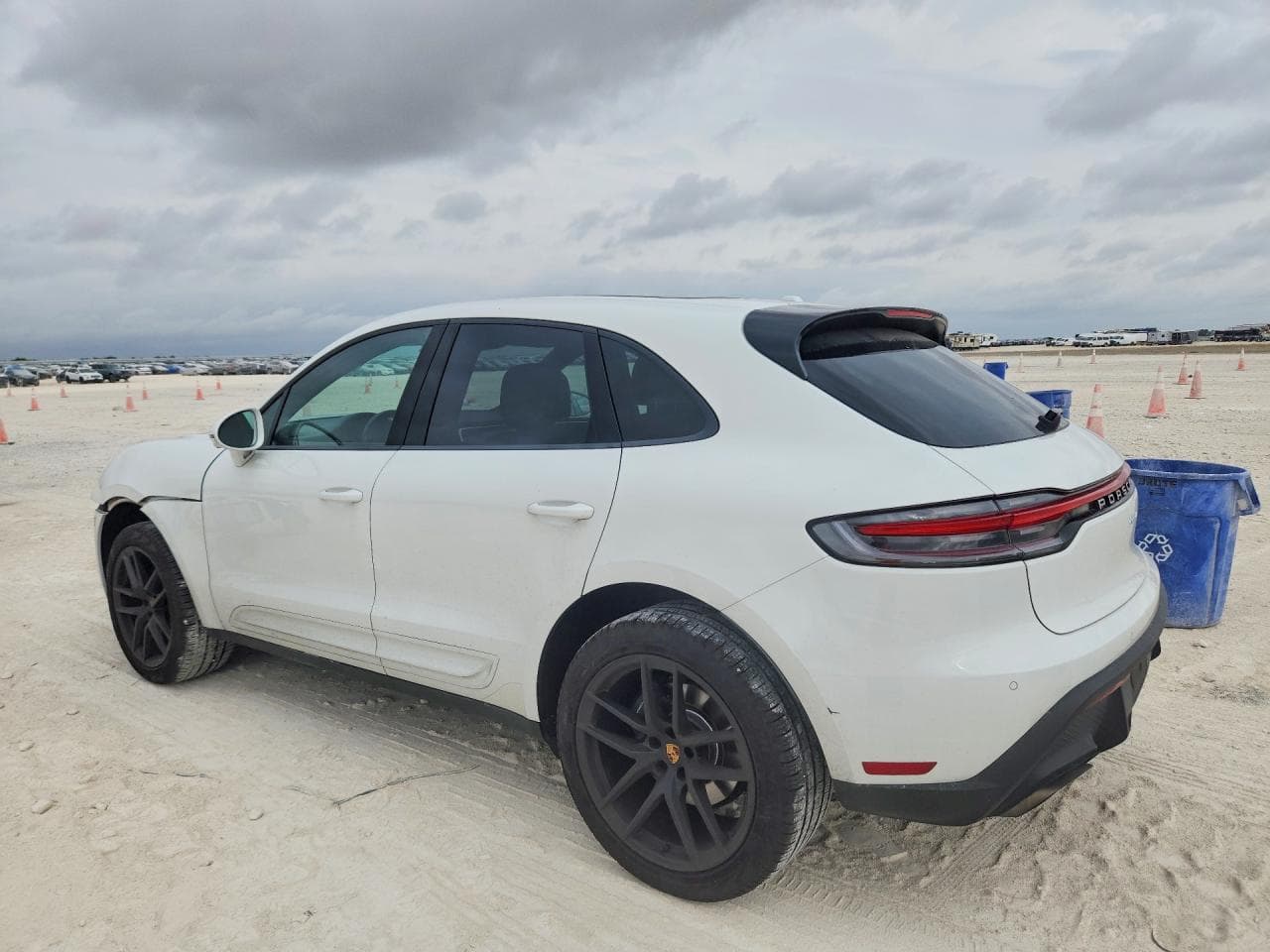 2022 Porsche Macan - foto 2