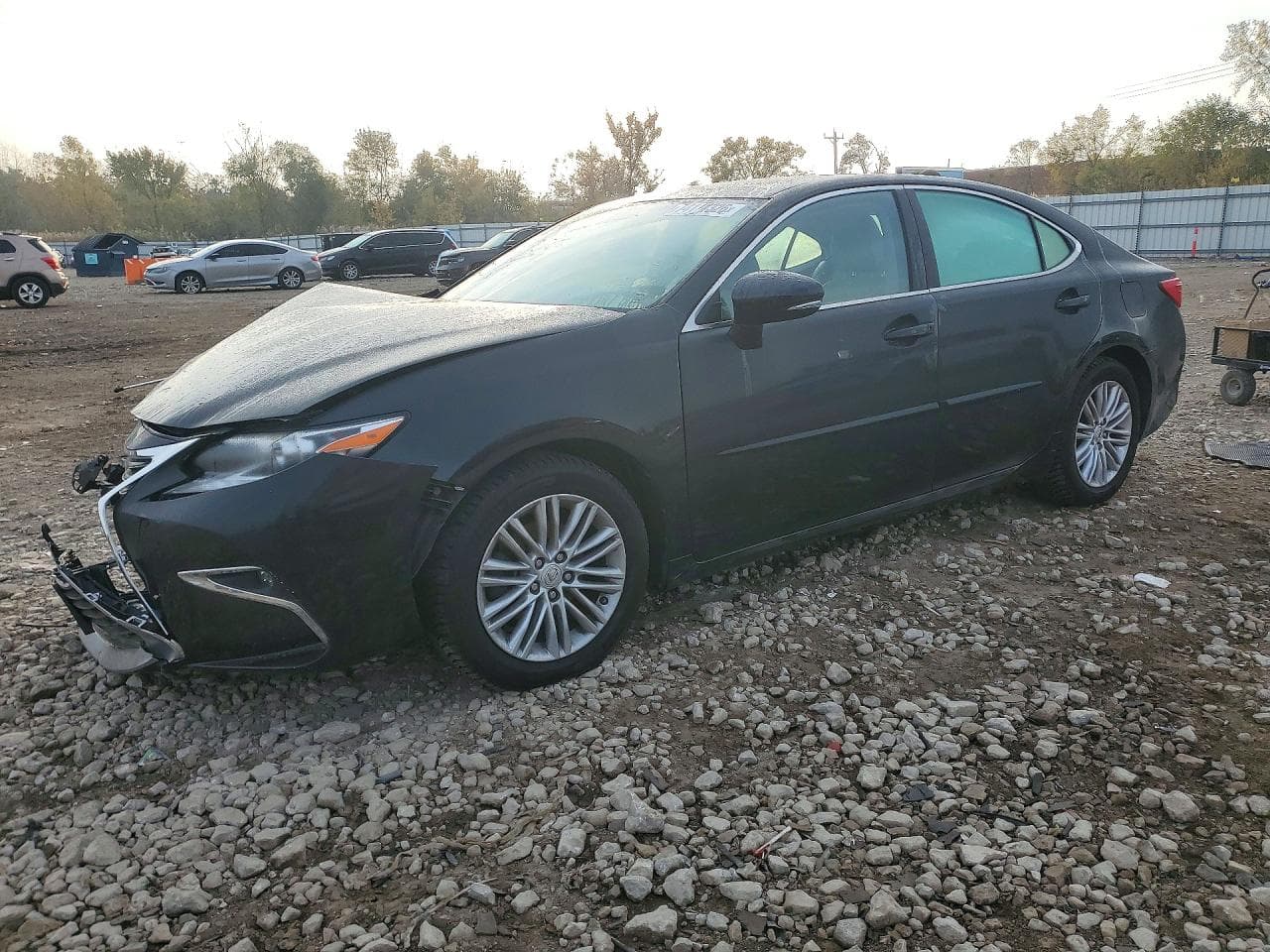 Lexus ES 2016 z USA