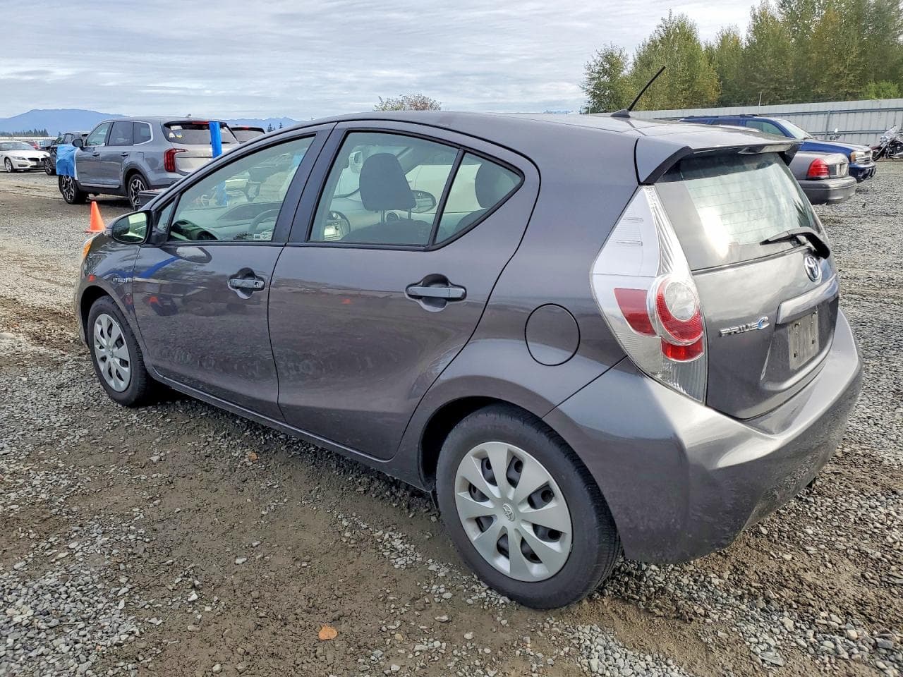 2014 Toyota Prius C Two - foto 2