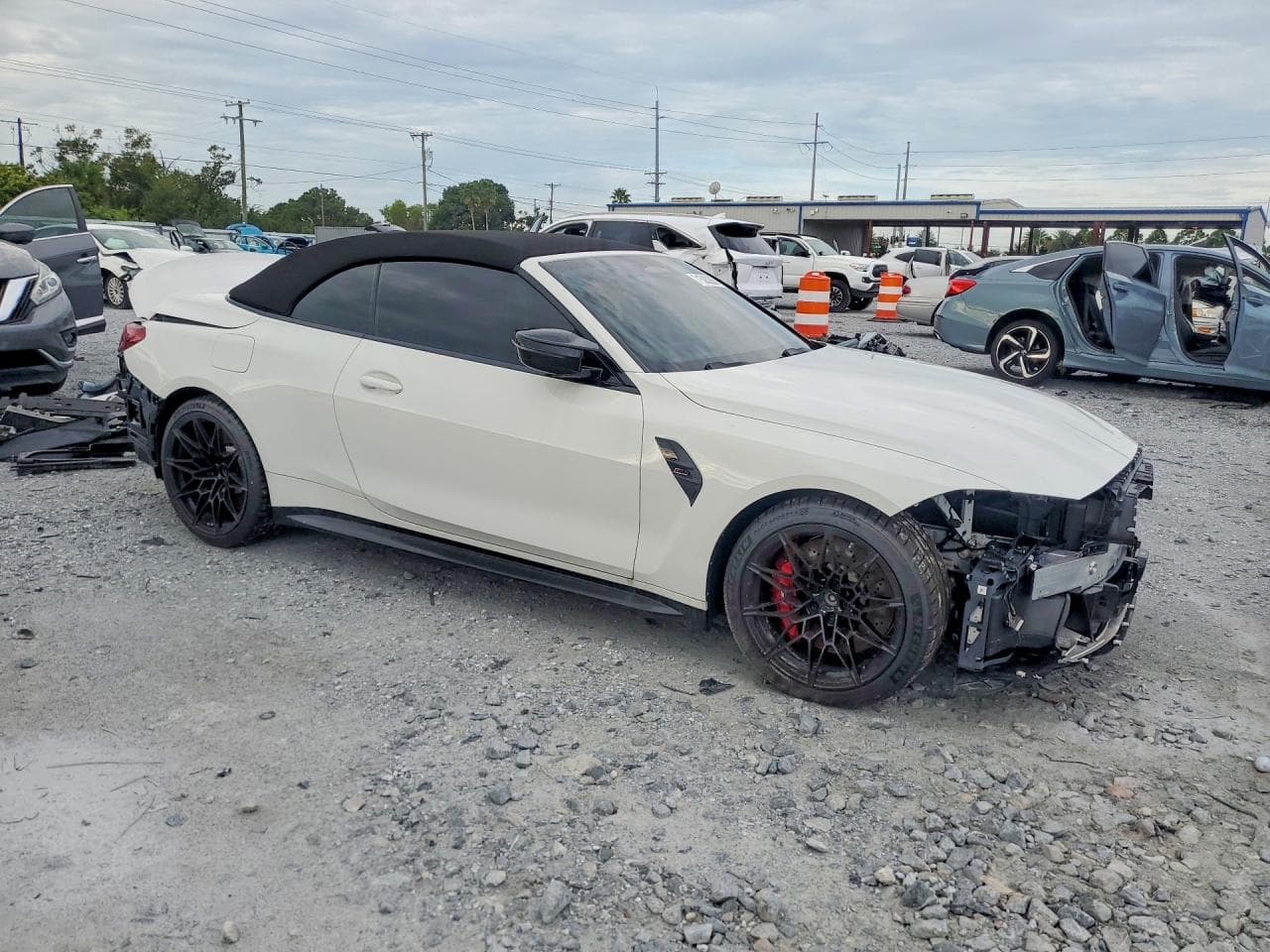 2025 BMW M4 Competition - foto 4