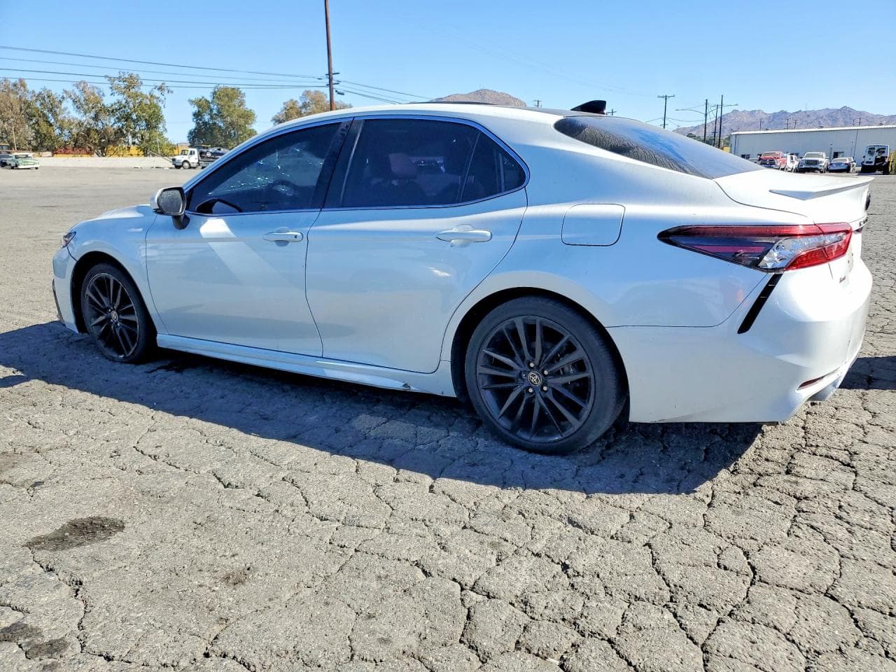 2021 Toyota Camry Xse - foto 2