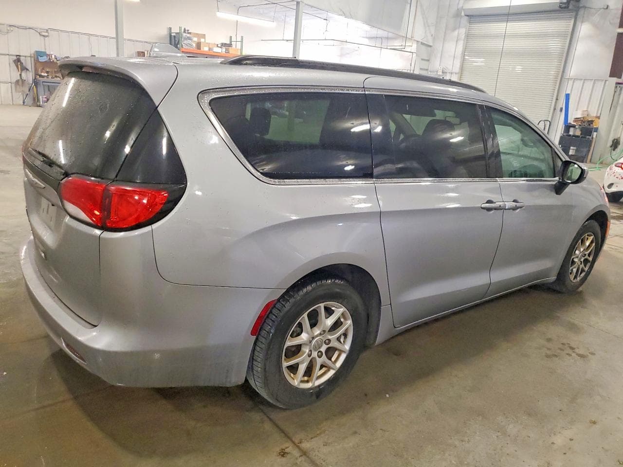 2020 Chrysler Voyager Lxi - foto 3
