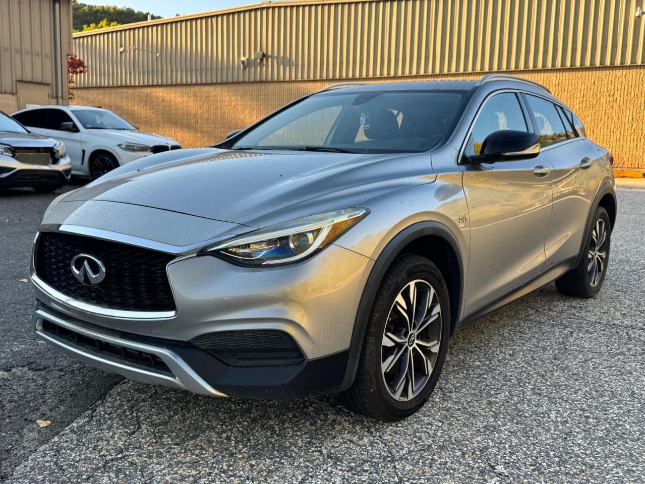 2018 Infiniti Qx30 Luxury - foto 2