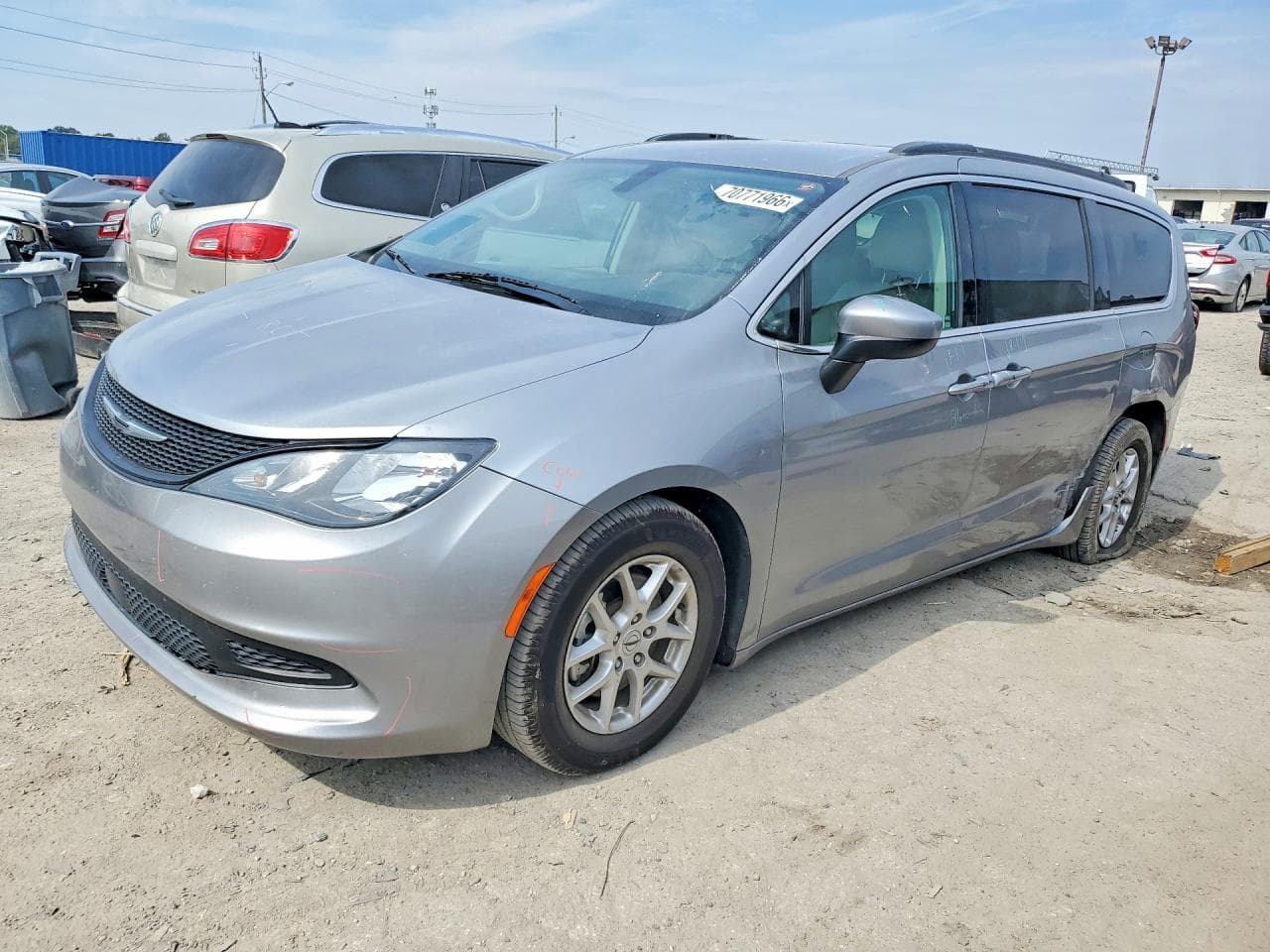 2021 Chrysler Voyager z USA