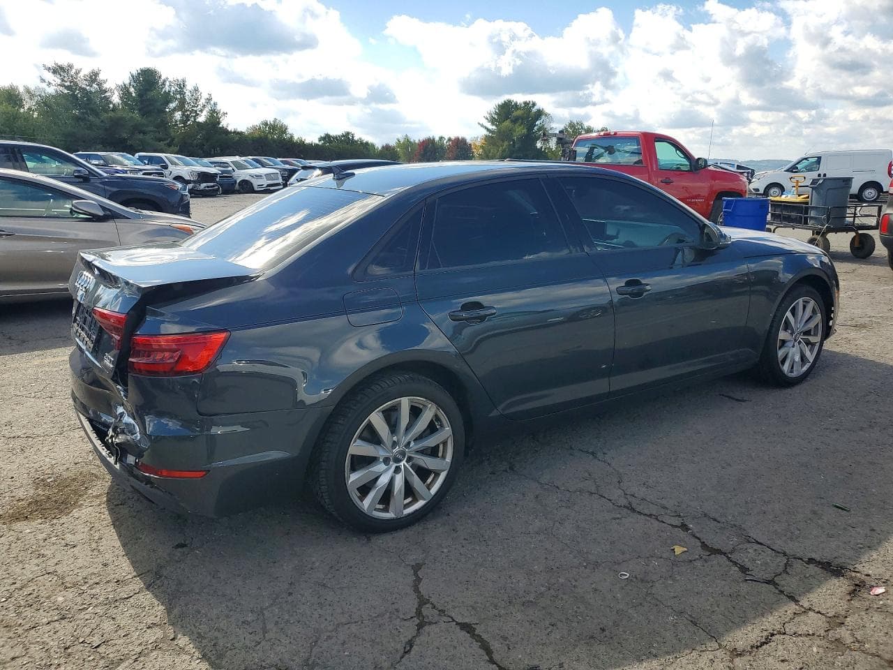 2017 Audi A4 Premium - foto 3