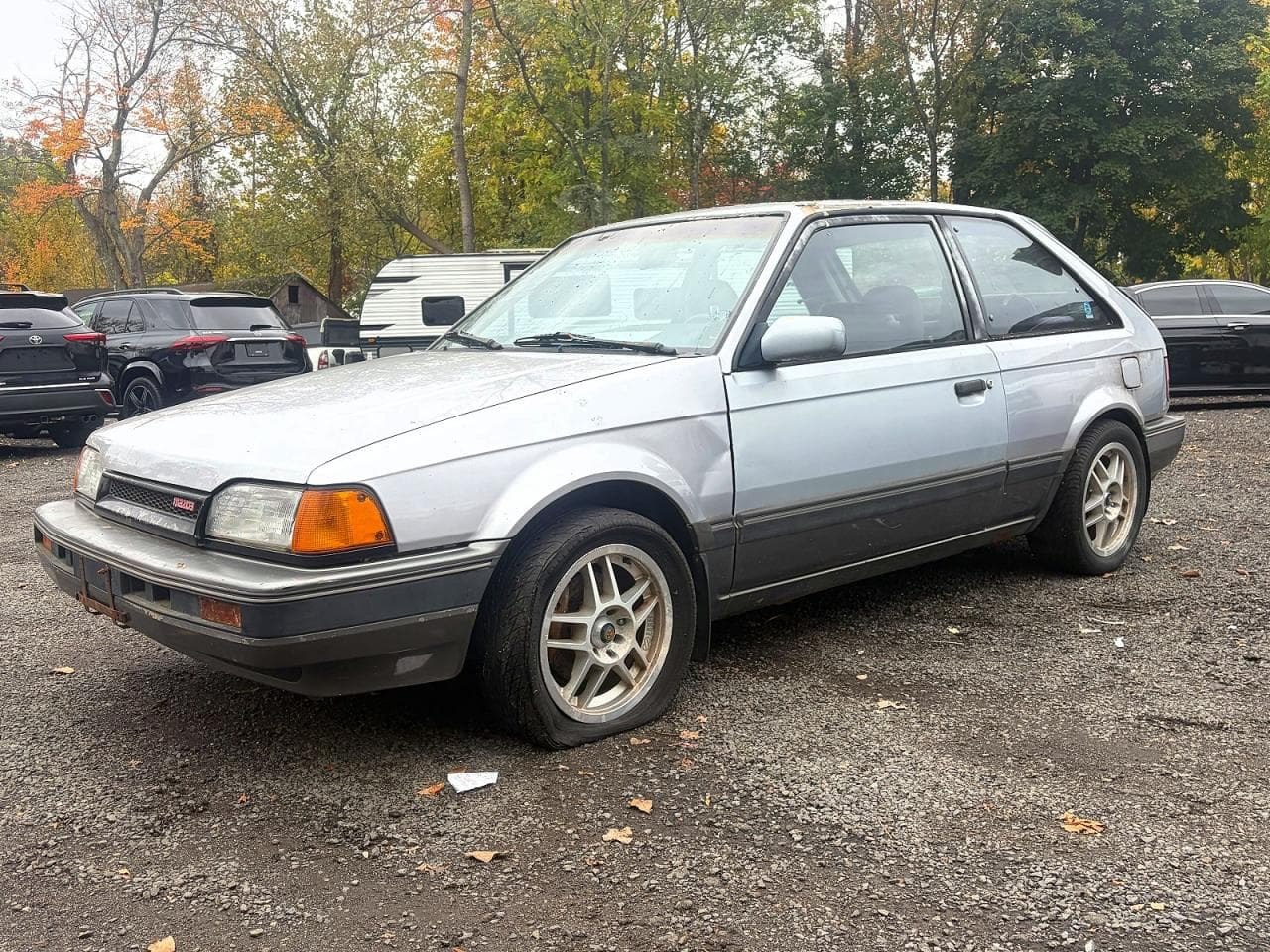 Mazda 323 1988 z USA