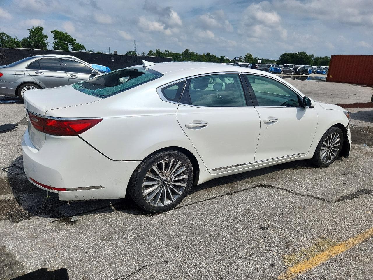 2017 Kia Cadenza Premium - foto 3